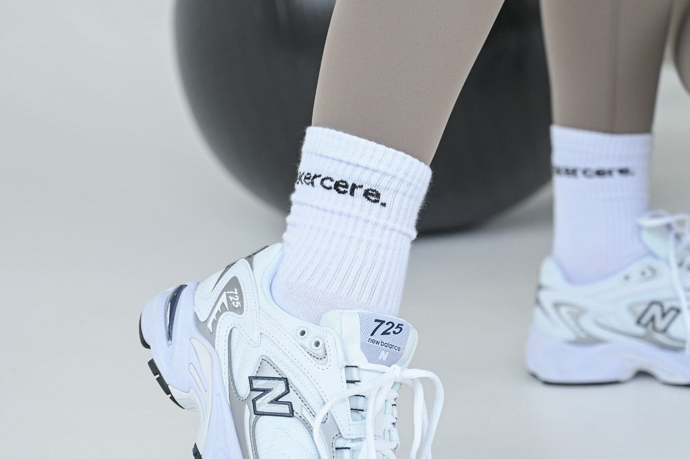 Exercere Socks One Size Logo Socks - White